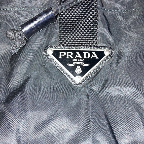 ❗️SOLD❗️Rare Vintage Prada Crossbody - Picture 11 of 15